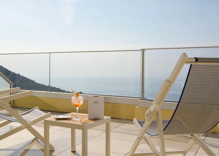 Szálloda Les Terrasses D'eze - &