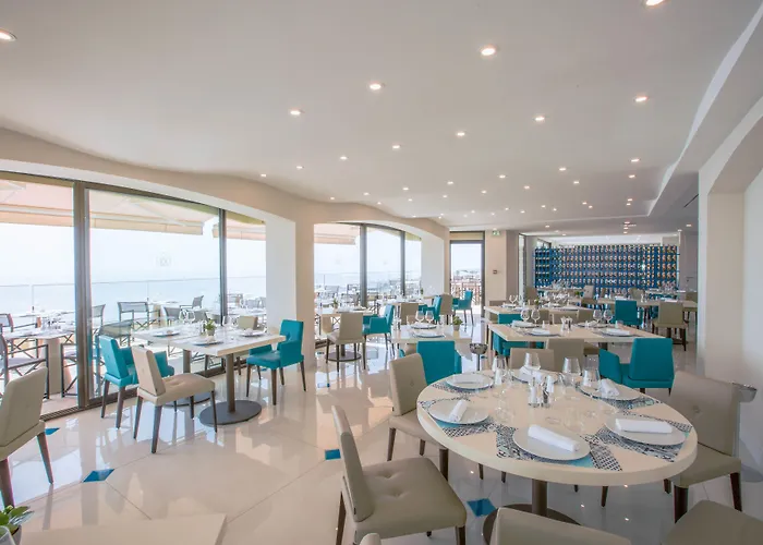 Les Terrasses D'eze - & Szálloda 4*